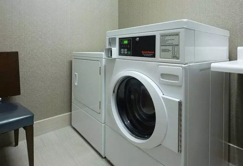 Отель Springhill Suites Nashville Metrocenter