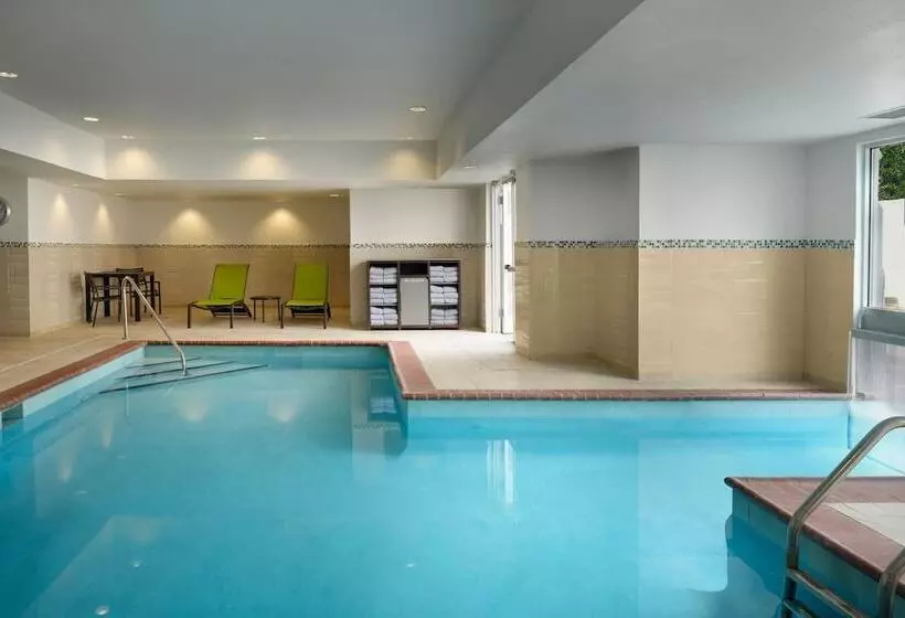 Отель Springhill Suites Nashville Metrocenter