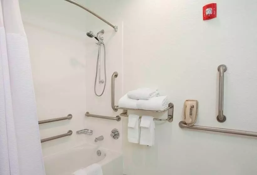 Отель Springhill Suites Nashville Metrocenter