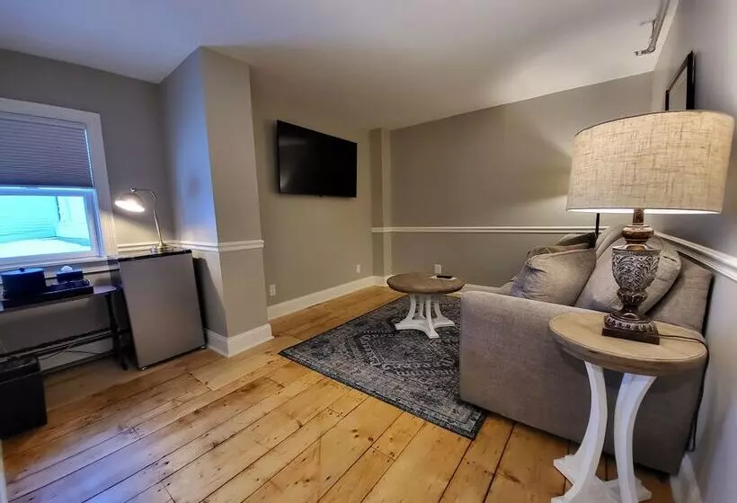 호텔 The Stowe Village Inn