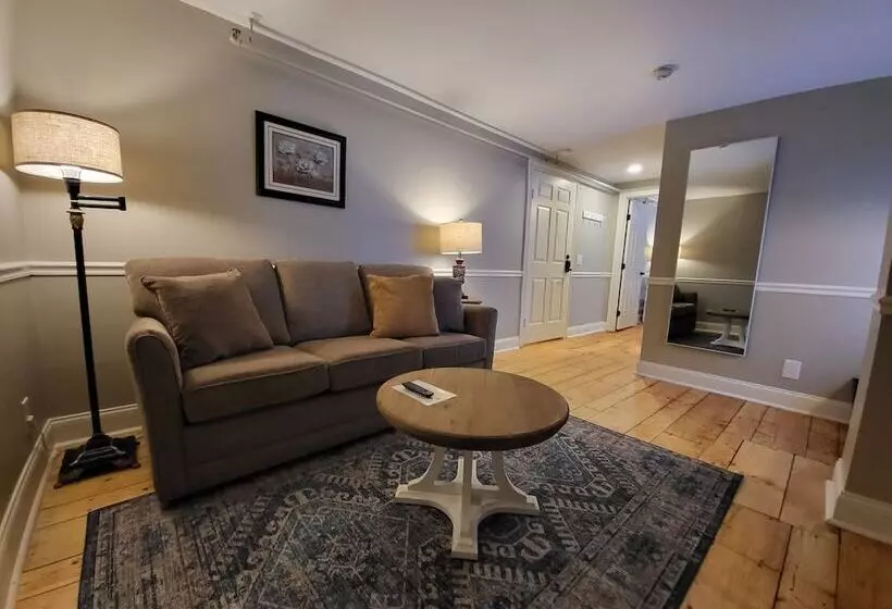 호텔 The Stowe Village Inn