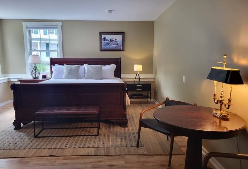 酒店 The Stowe Village Inn