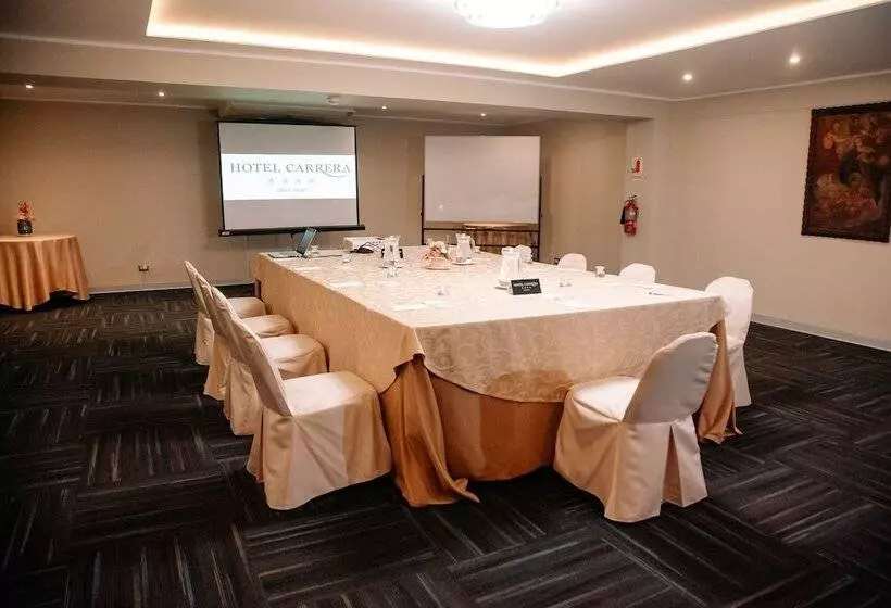 هتل Carrera