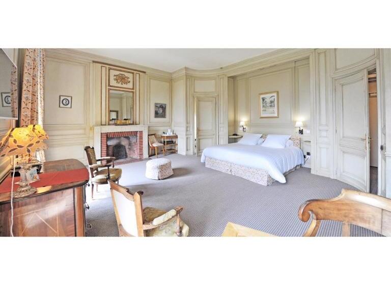 هتل Hôtel Villa Navarre