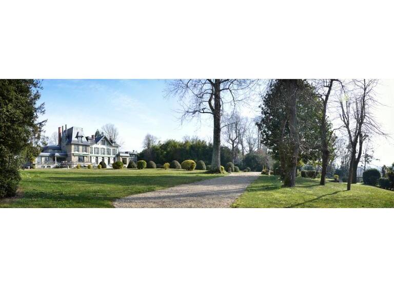 هتل Hôtel Villa Navarre