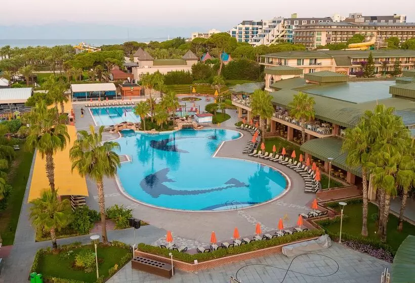 리조트 Pine Beach Belek