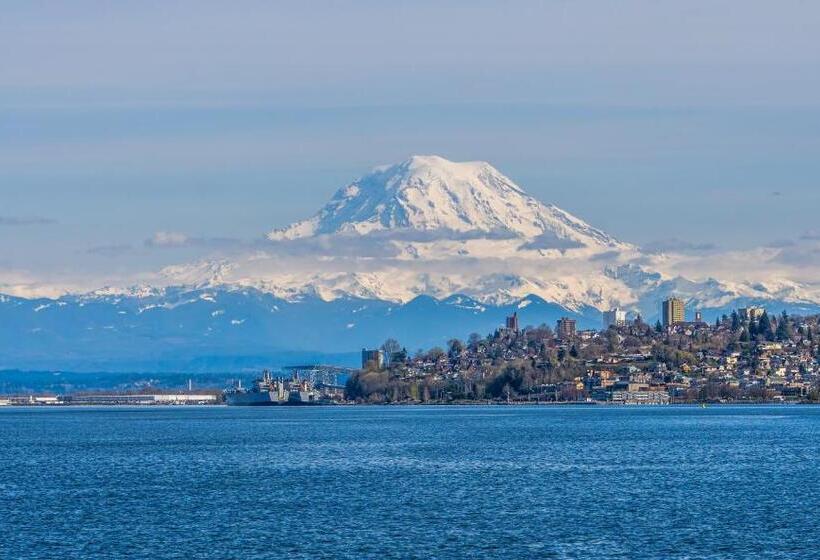 Silver Cloud Hotel Tacoma Waterfront
