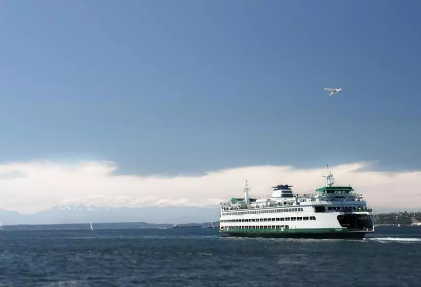 Silver Cloud Hotel Tacoma Waterfront