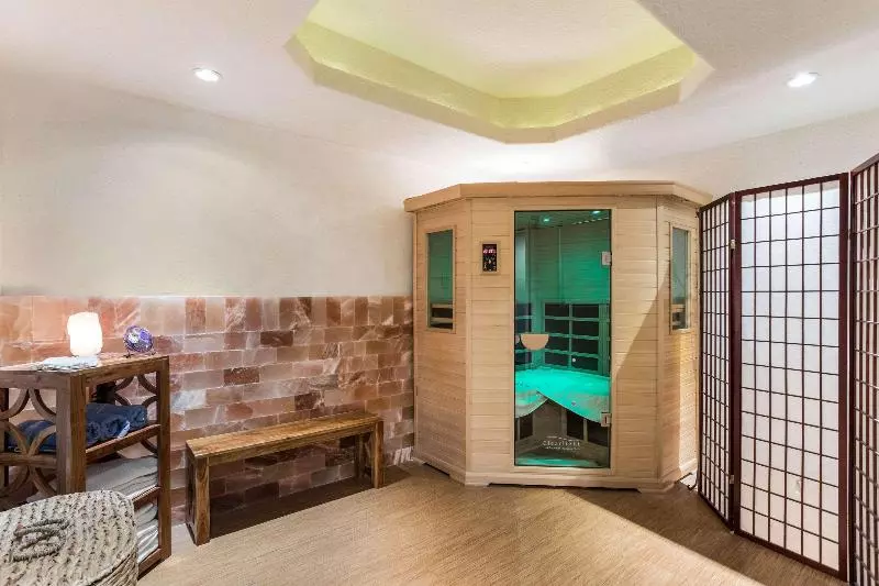 Traditions Hotel & Spa, Ascend Hotel Collection