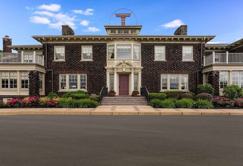 Traditions Hotel & Spa, Ascend Hotel Collection