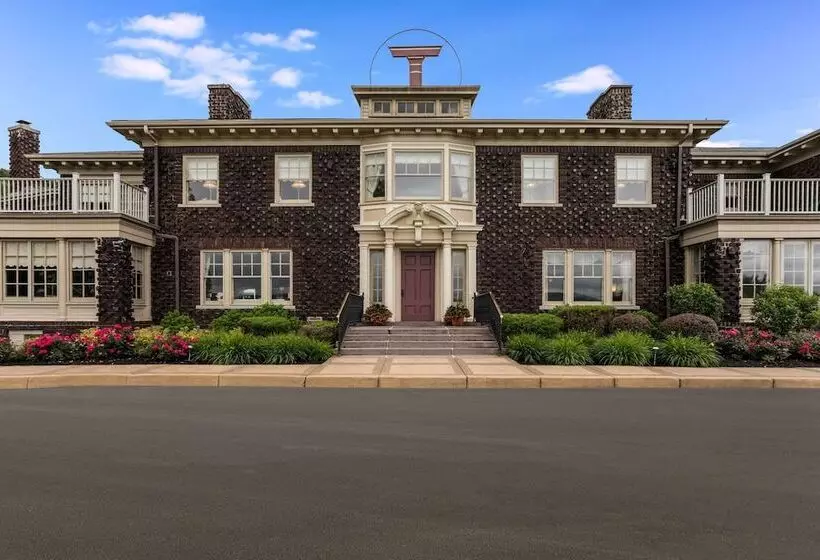 Traditions Hotel & Spa, Ascend Hotel Collection