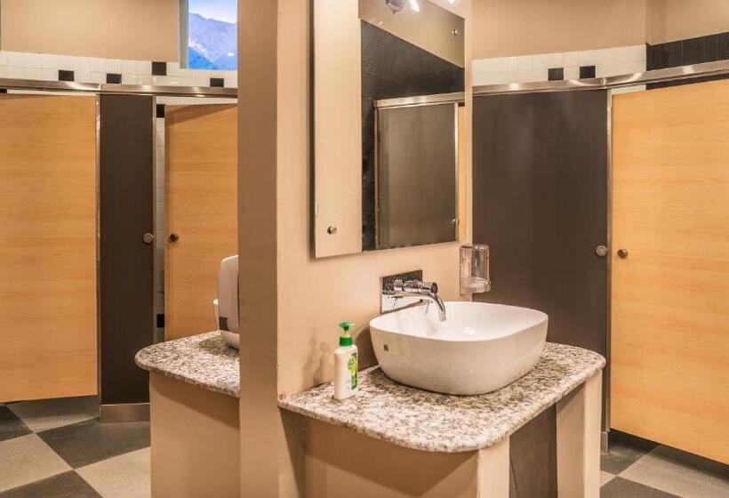 ユースホステル Zostel Plus Bir