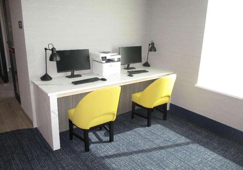 Szálloda Best Western Plus Choctaw Inn & Suites