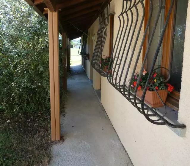 Hotelli Hôtel L Agape