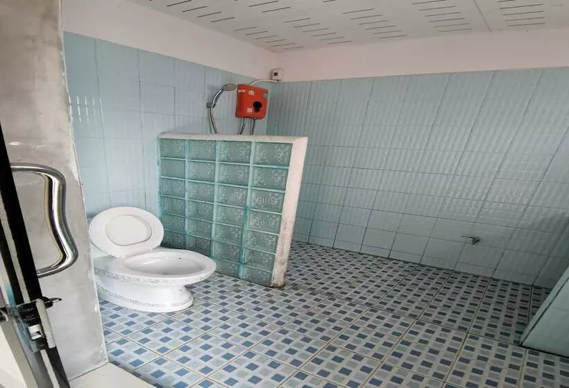 ホテル Oyo 1167 Ban Pa Rim Khuean