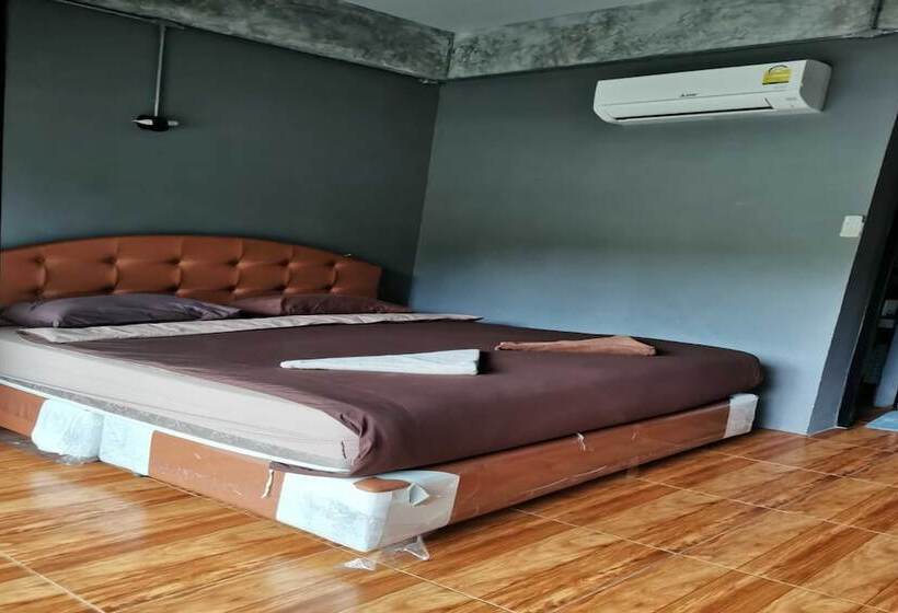 בית מלון כפרי Oyo 1167 Ban Pa Rim Khuean