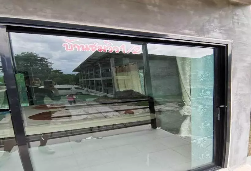 ホテル Oyo 1167 Ban Pa Rim Khuean