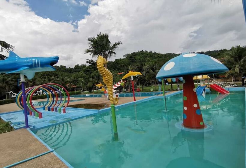 בית מלון כפרי Oyo 1167 Ban Pa Rim Khuean