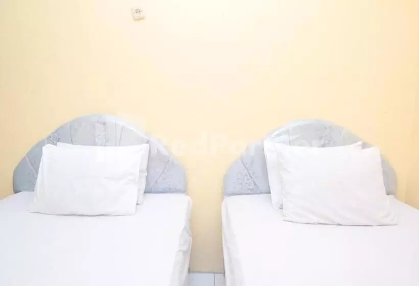 Hotelli Sido Langgeng Tawangmangu Mitra Reddoorz