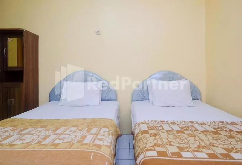 Hotelli Sido Langgeng Tawangmangu Mitra Reddoorz