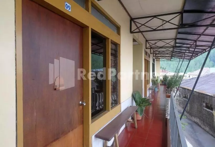 Hotelli Sido Langgeng Tawangmangu Mitra Reddoorz