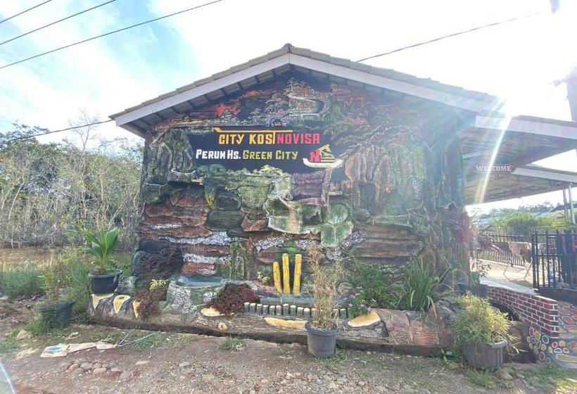 فندق Oyo 3397 City Kost Novisa