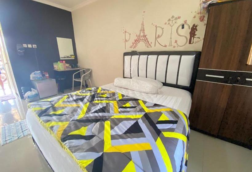 فندق Oyo 3397 City Kost Novisa