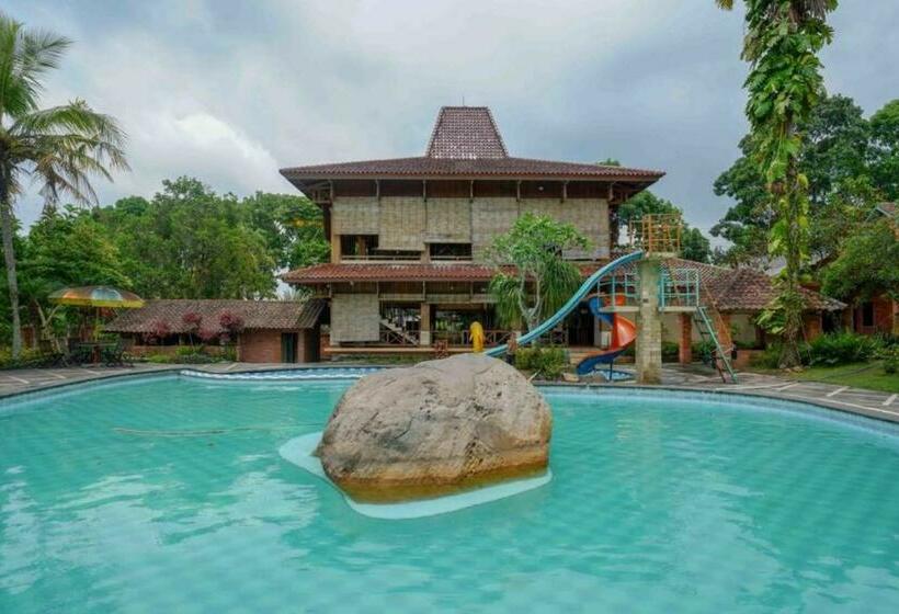 בית מלון כפרי Reddoorz At Jalan Raya Solo Tawangmangu