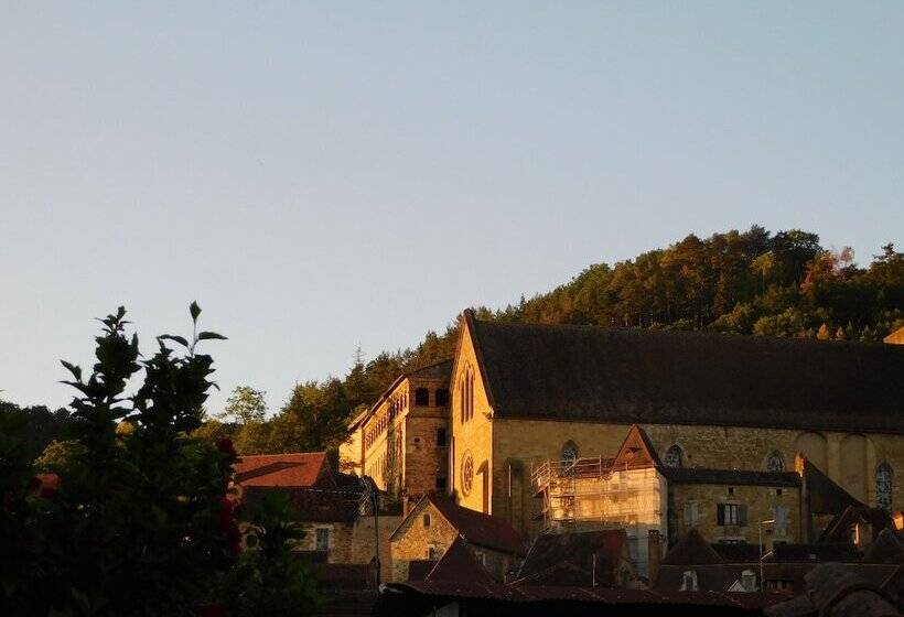 Отель Hôtel Restaurant Des Augustins Climatisation