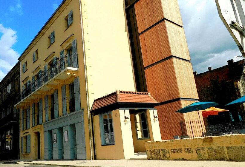 Отель Hôtel Restaurant Des Augustins Climatisation