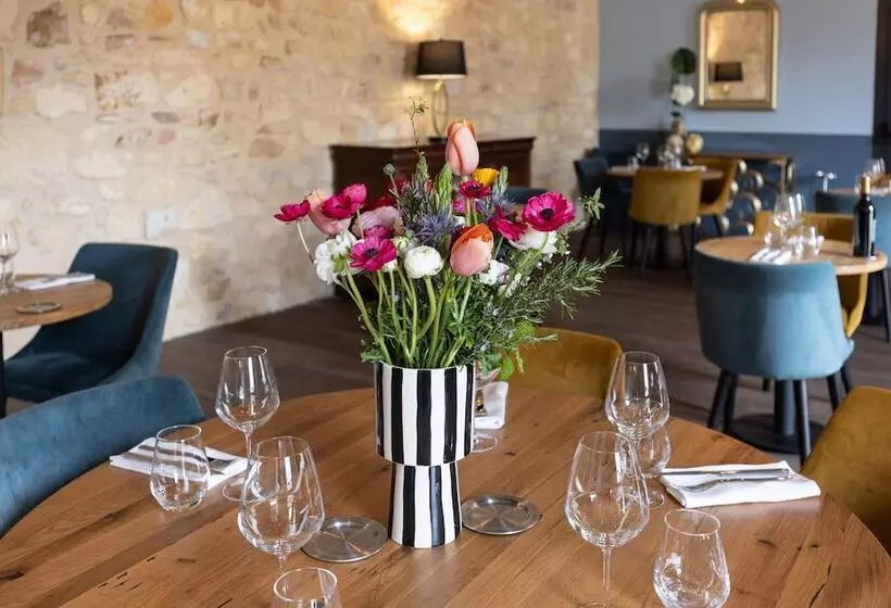 ホテル Hôtel Restaurant Des Augustins   Climatisation