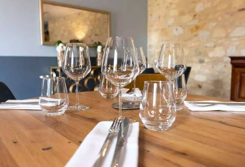 ホテル Hôtel Restaurant Des Augustins   Climatisation