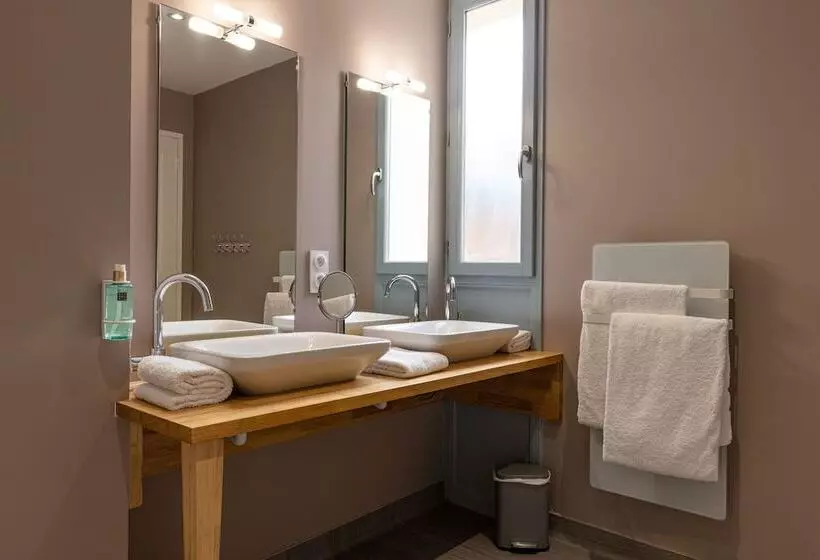 ホテル Hôtel Restaurant Des Augustins   Climatisation