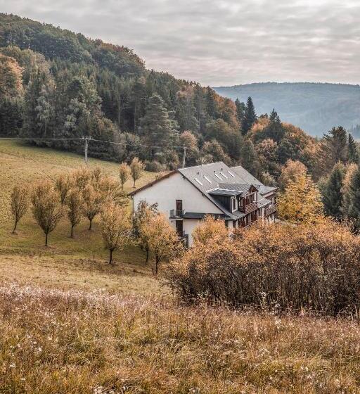 酒店 Rusava 2 Depandance