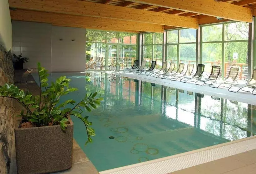 Hotelli Rusava 2 Depandance