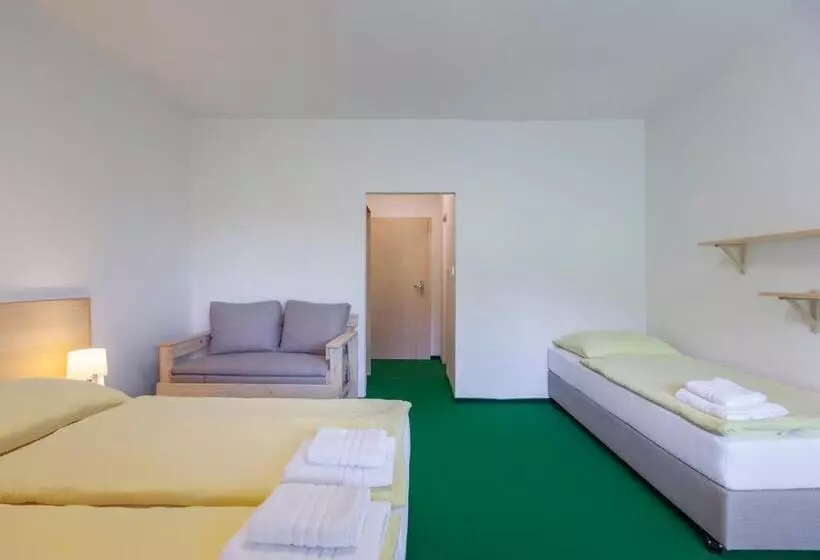 Hotelli Rusava 2 Depandance