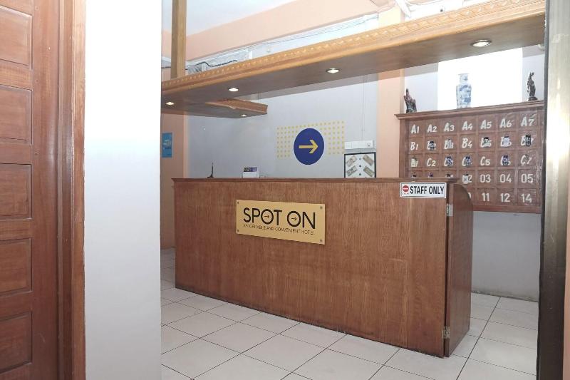 호텔 Spot On 2200  Gunung Sari