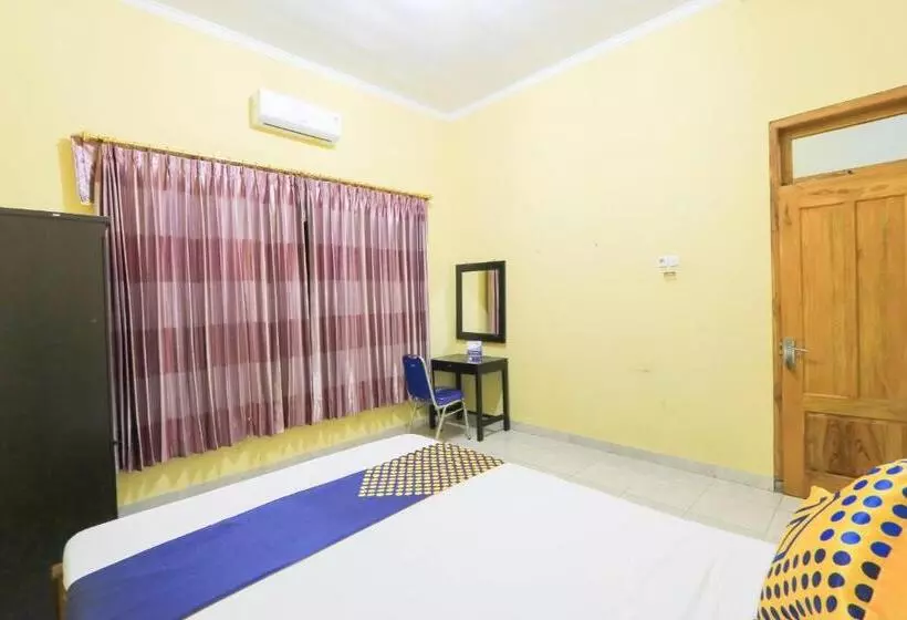 ホテル Spot On 2440 Wallet Family Residence Syariah