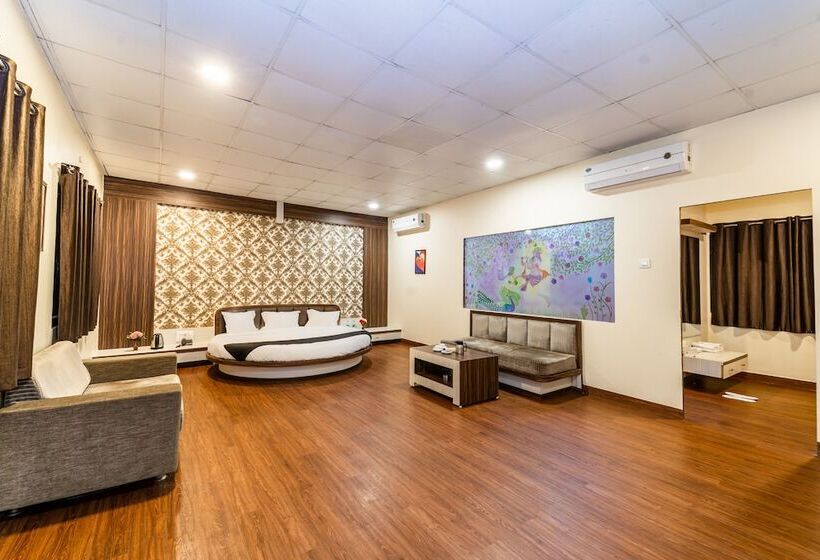 Narmada Hills Resort