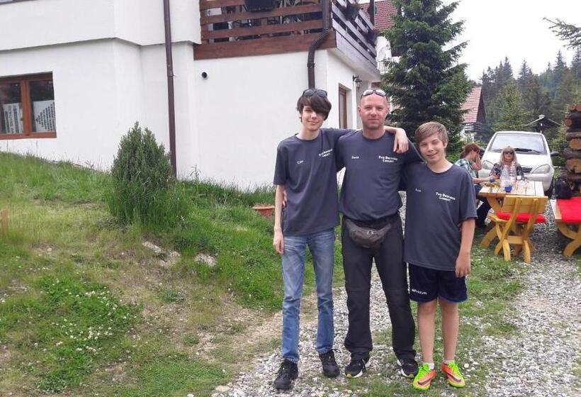 بنسيون Casa De Vacanta Two Brothers Concept