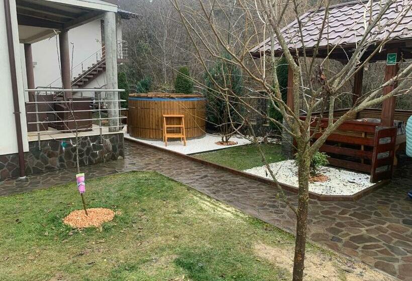 پانسیون Casa Perla Nordului