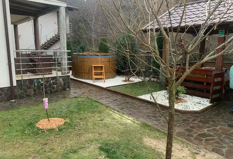 ペンション Casa Perla Nordului