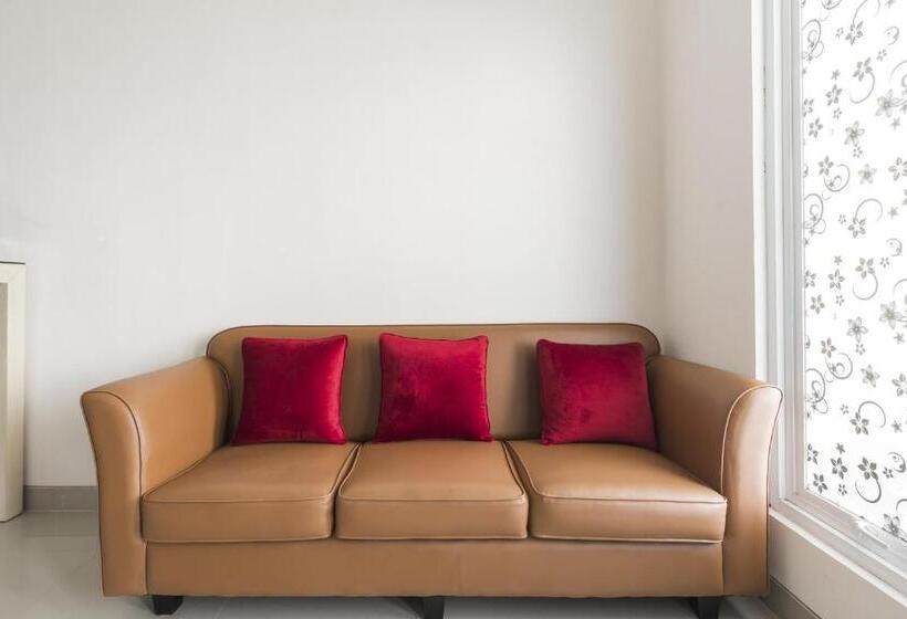 Majatalo Koolkost Near T2 Juanda Airport