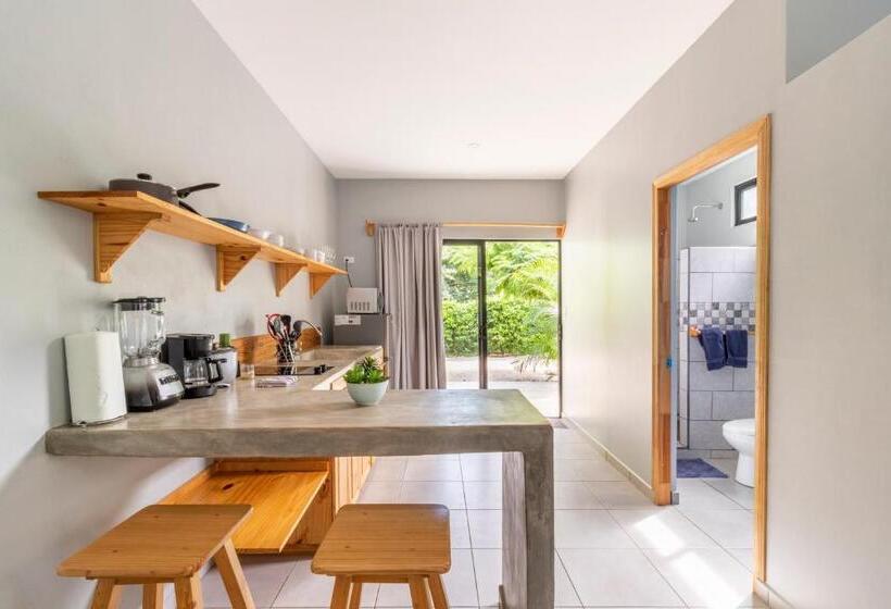 بنسيون Little Hawaii Avellanas