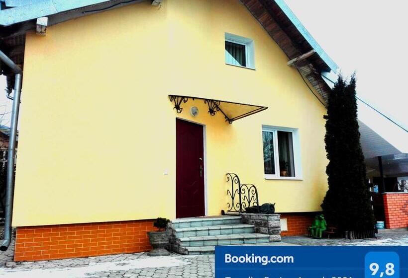 Panzió зелений дім   Viridi House