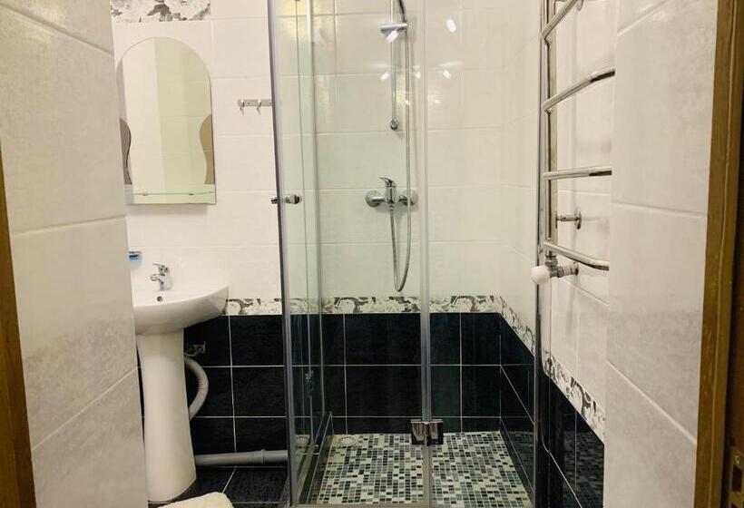 Panzió зелений дім   Viridi House