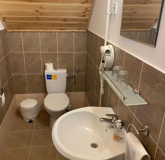 Bed and Breakfast Kamarás Klastrom House