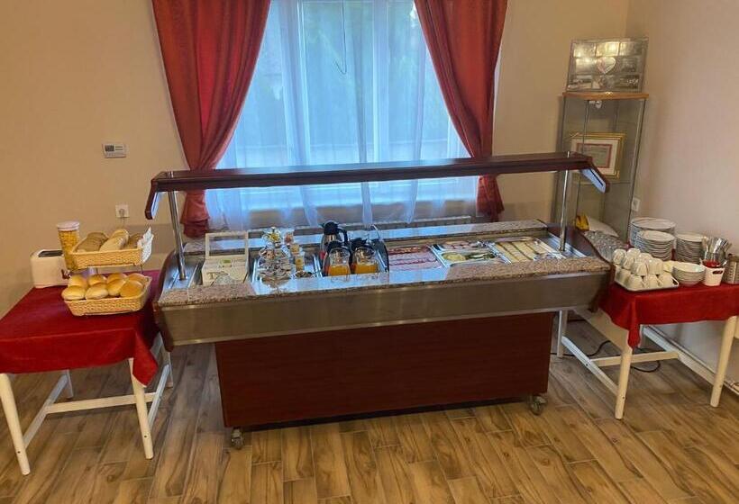 Bed and Breakfast Kamarás Klastrom House