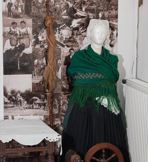 Bed and Breakfast Kamarás Klastrom House