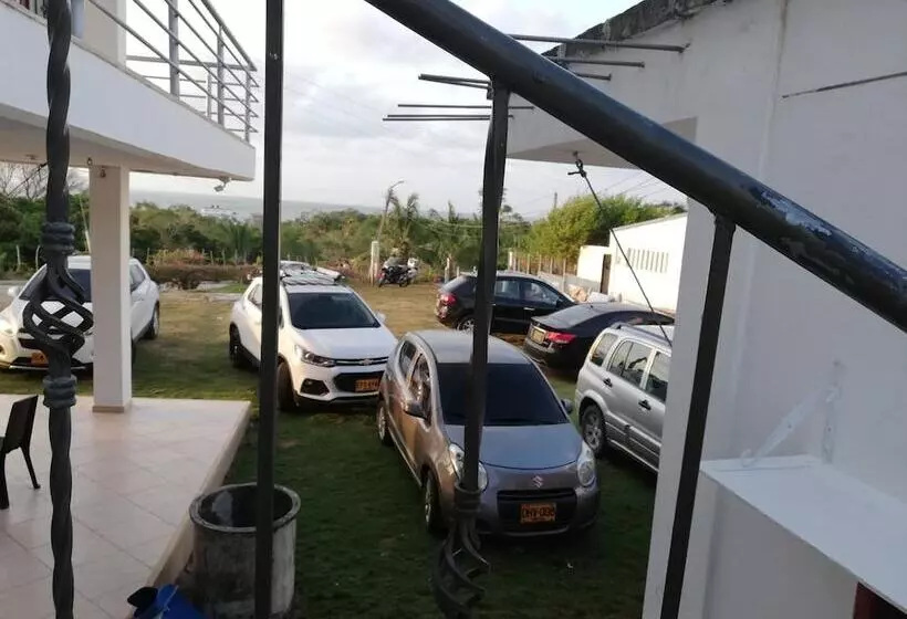 ホテル Brisas Del Mar San Antero